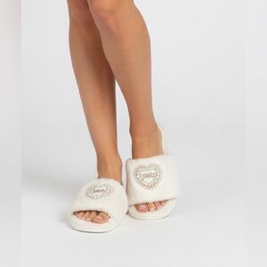 JUICY COUTURE Embellished Furry Ivory Slippers